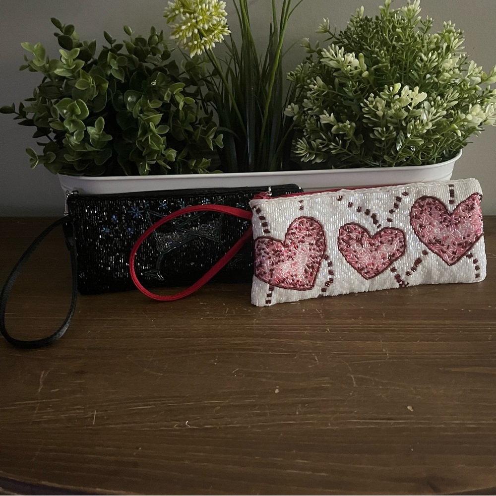 Liz Claiborne 2 Evening Bags Beaded Small Zipper Strap Clutch 8.5”x3.5” Wristlet